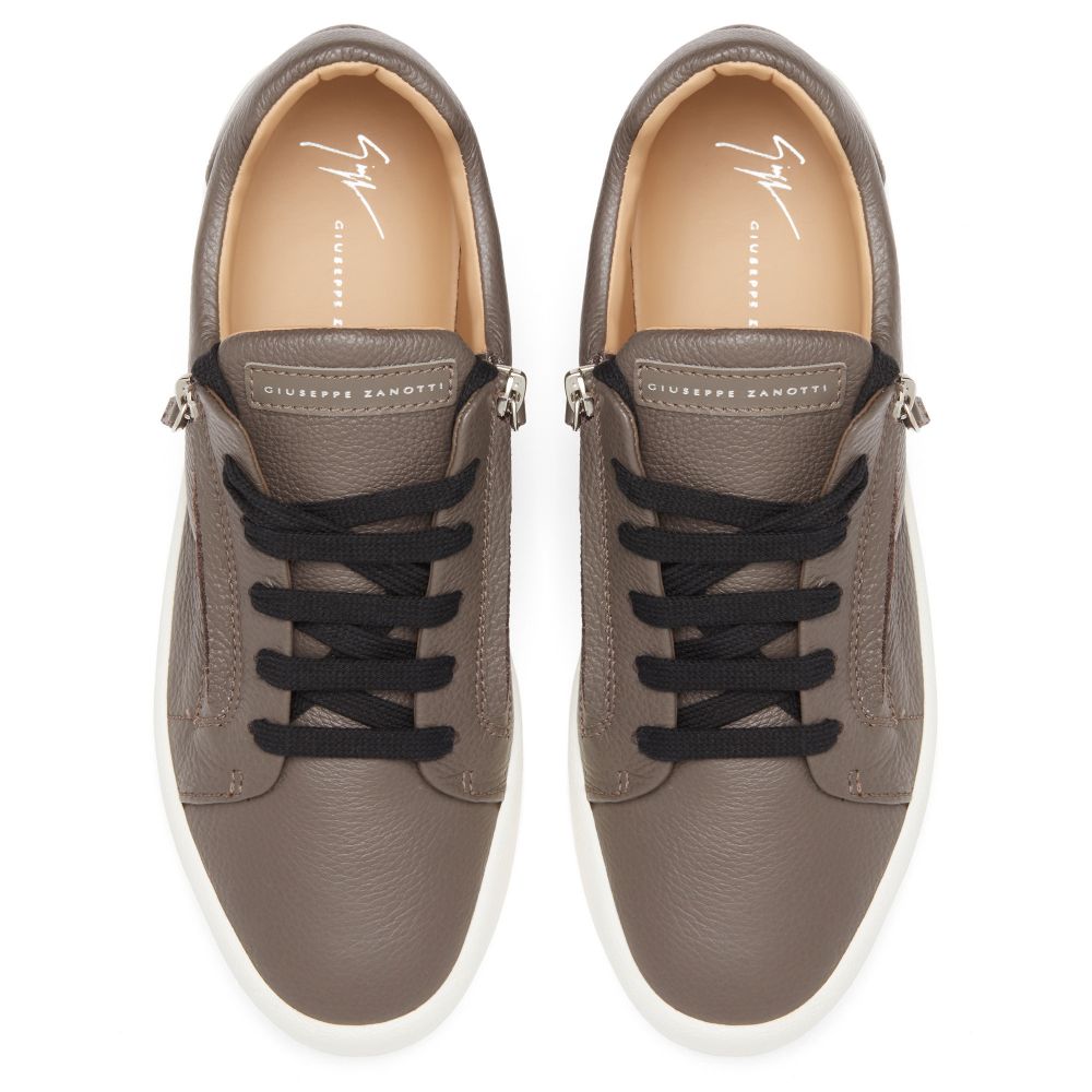 ADDY - Brown - Low-top sneakers