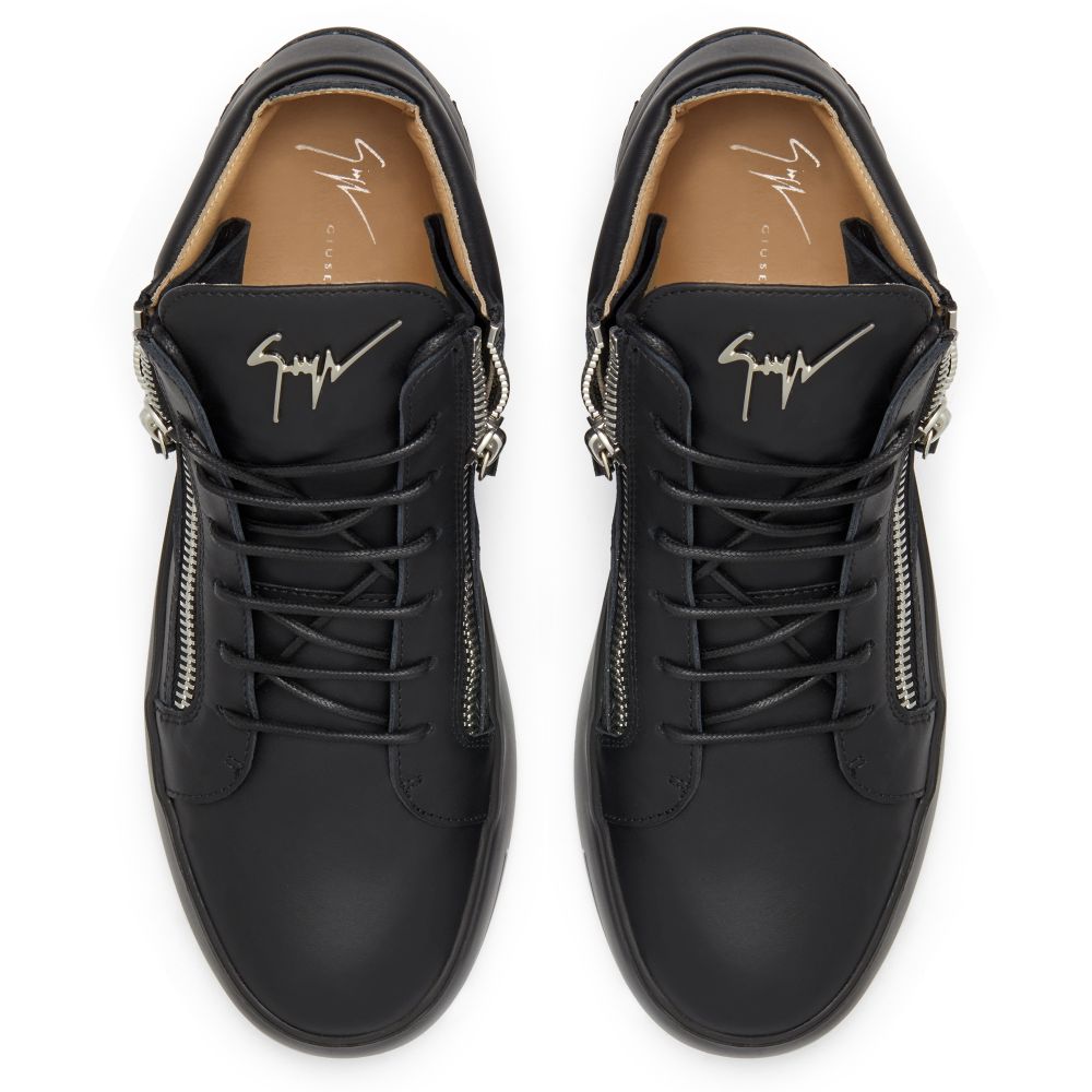 FRANKIE - Black - Mid top sneakers