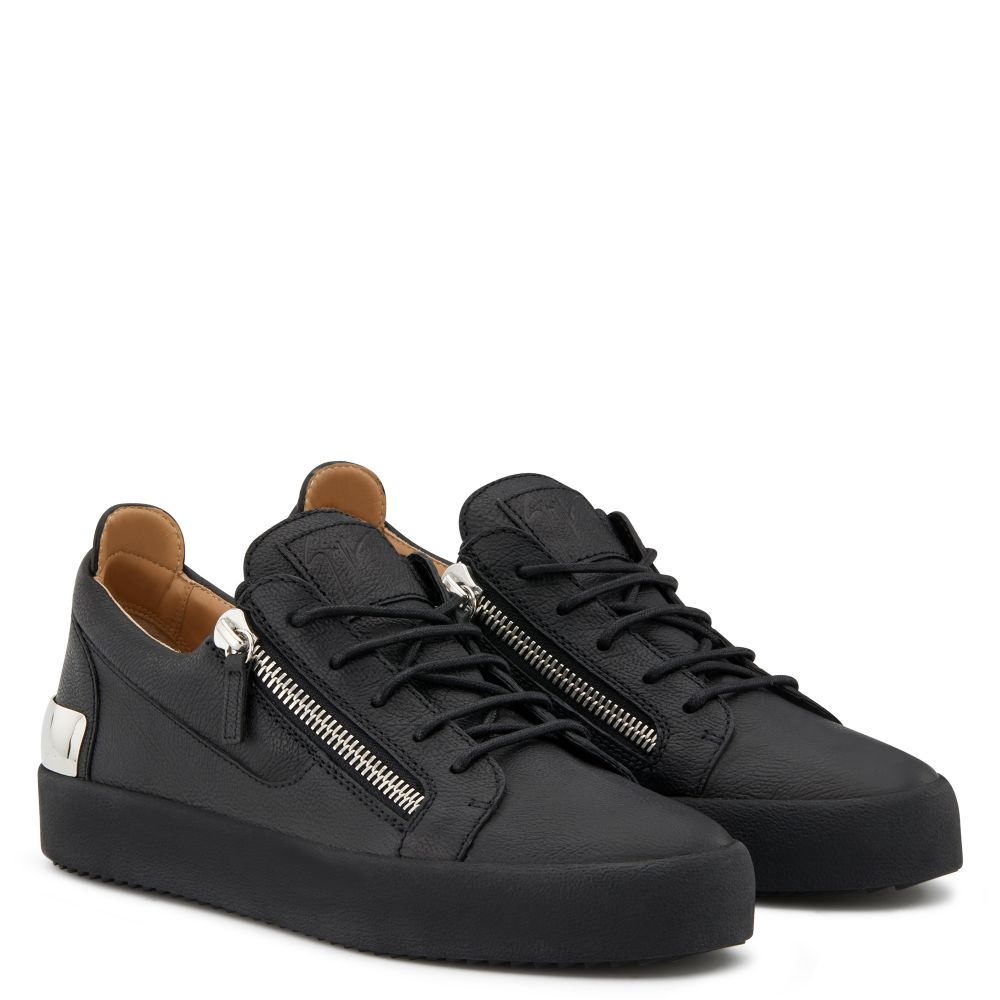 FRANKIE STEEL - Black - Low top sneakers