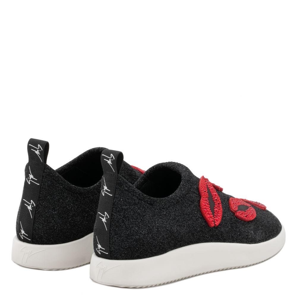 ALENA BOUCHE - Black - Slip-on