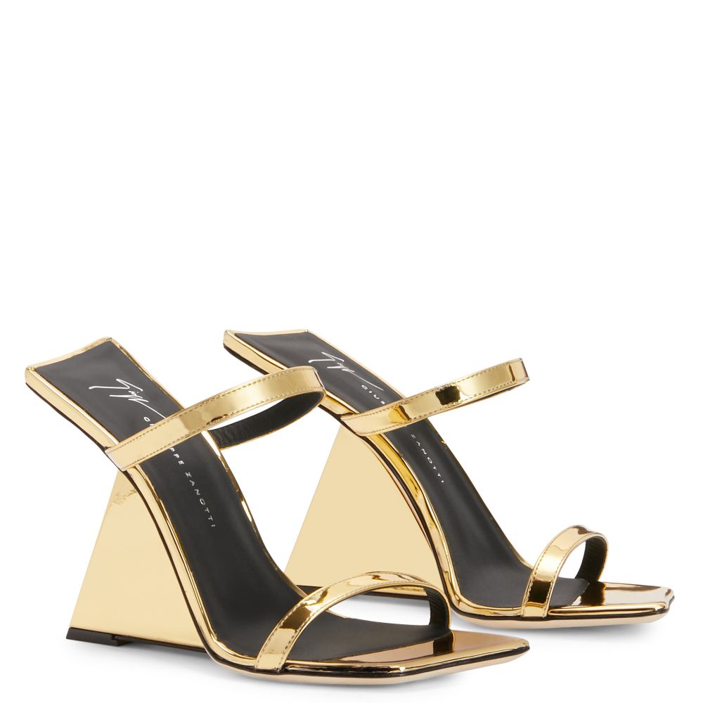 LILII BOREA - Gold - Sandals