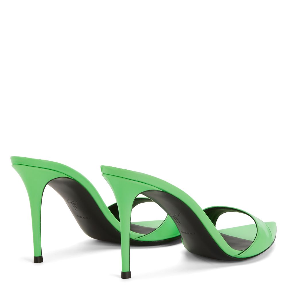 INTRIIGO - Green - Sandals