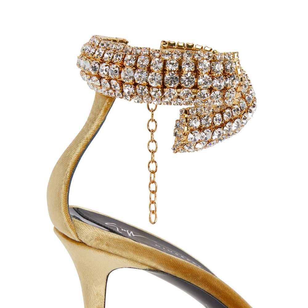 INTRIIGO BIJOUX - Gold - Sandals