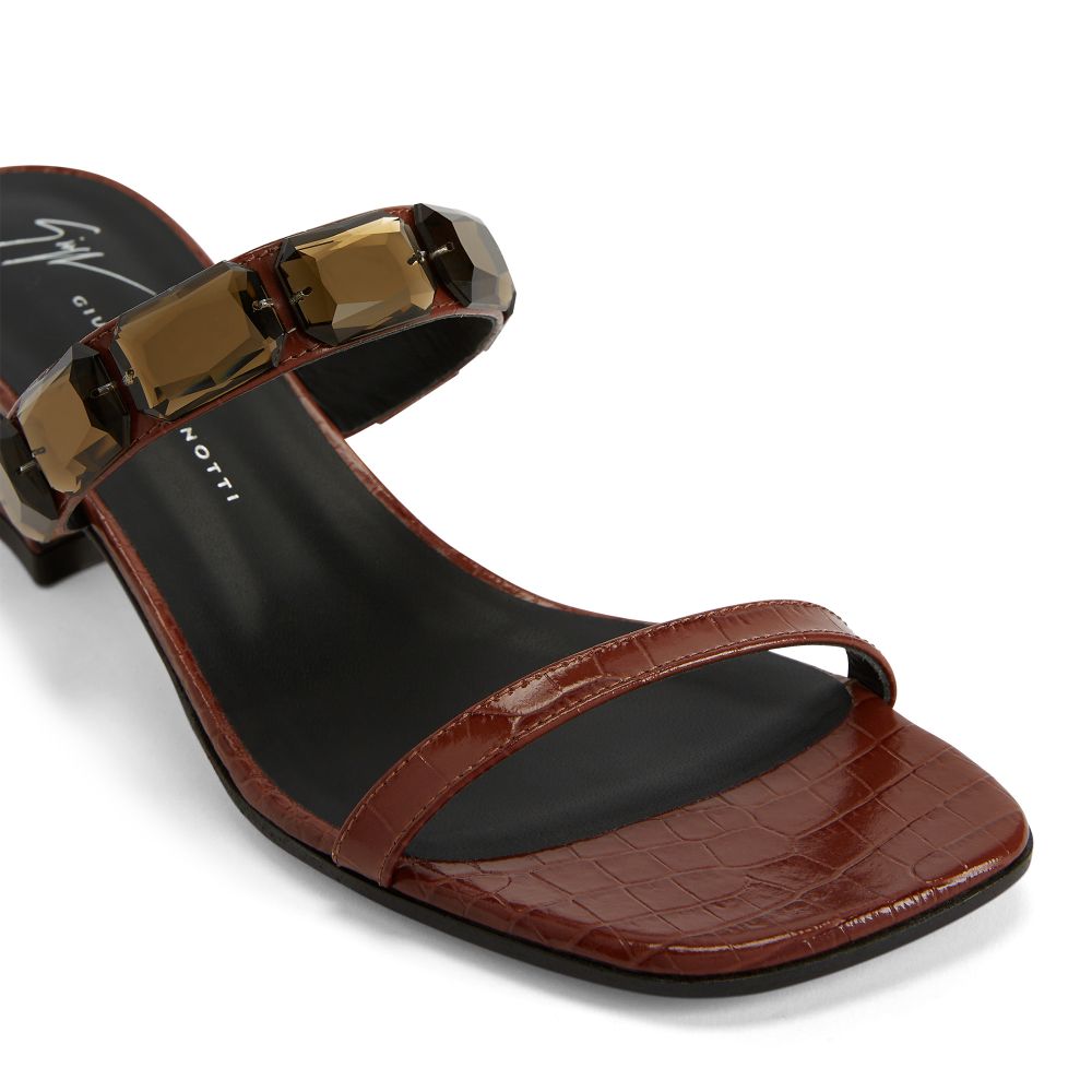 FLAMINIA SQUARE - Brown - Sandals