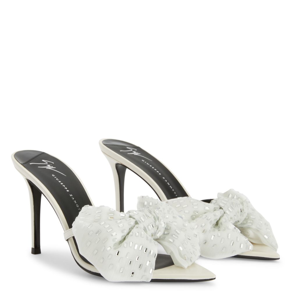 INTRIIGO ALEXANDRINE - White - Sandals