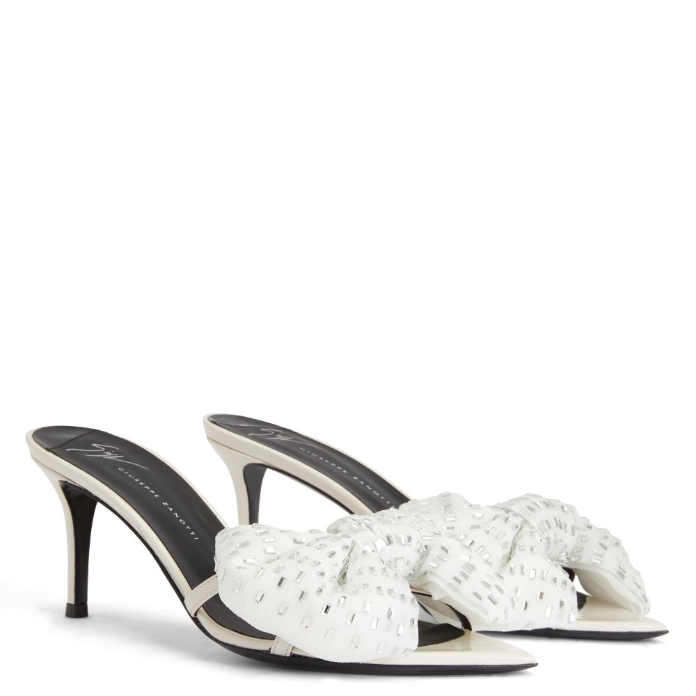 INTRIIGO ALEXANDRINE - White - Sandals