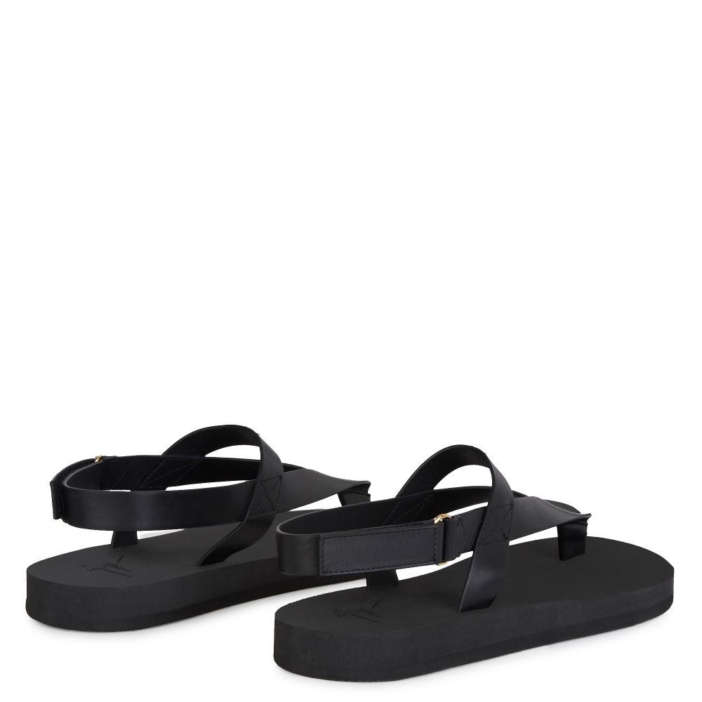 HYDRA - Black - Flats