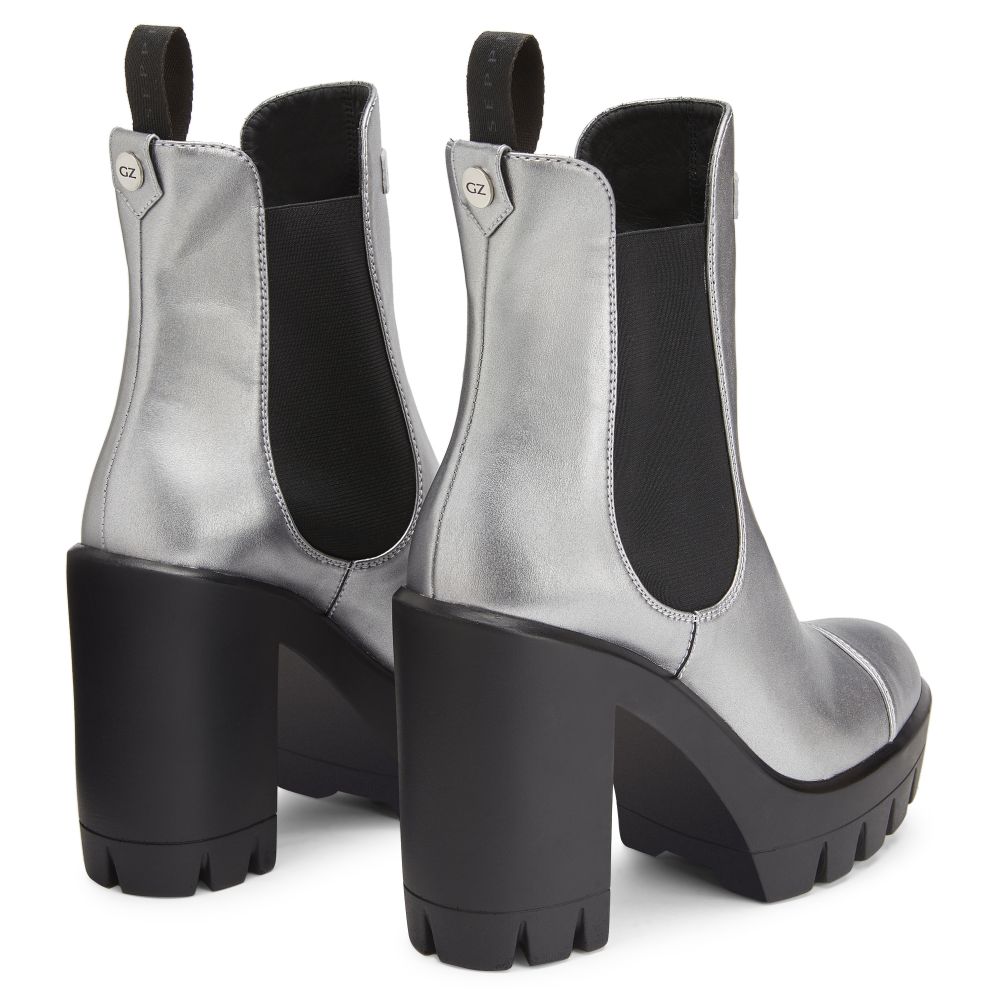TONIX - Silver - Boots