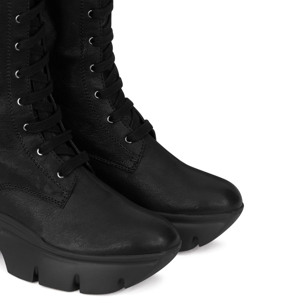 APOCALYPSE EXTRA - Black - Boots