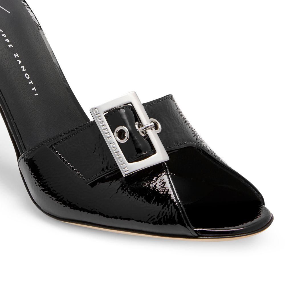 CECILIA BUCKLE - Black - Sandals