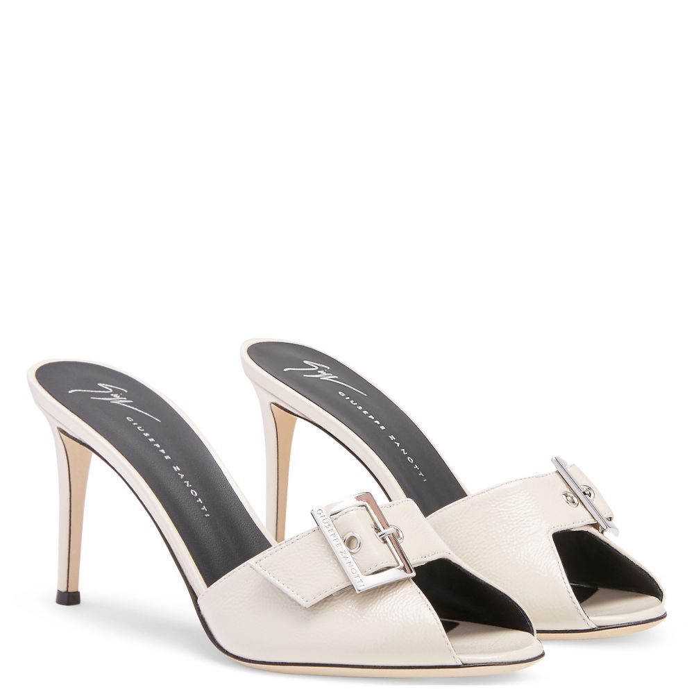 CECILIA BUCKLE - White - Sandals