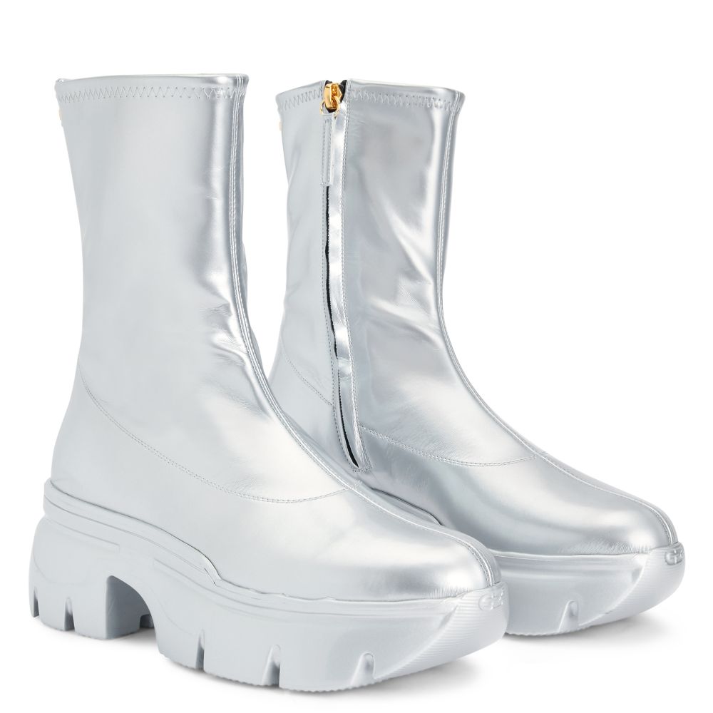 APOCALYPSE GLOSS - Silver - Boots