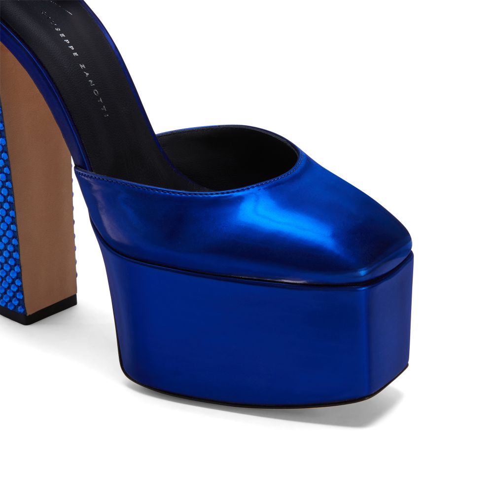 BEBE PIXEL - Blue - Sandals
