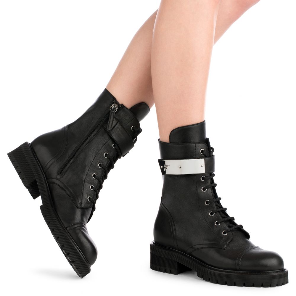 ALEXA - black - Boots