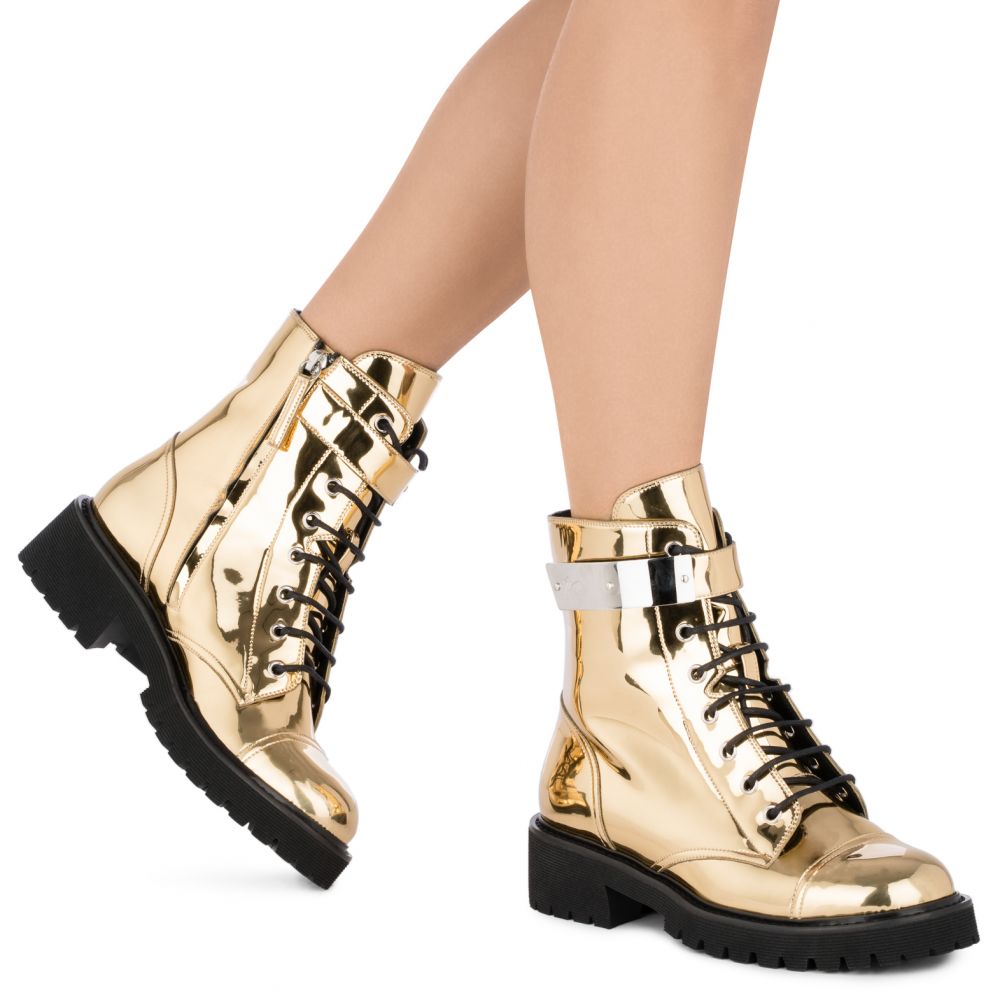 HARVEY - Gold - Boots