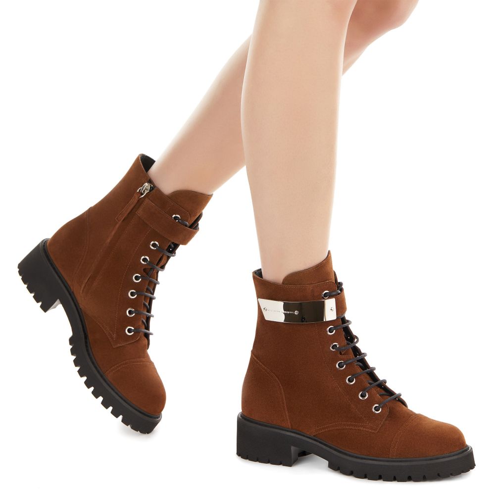 ALEXA - Brown - Boots