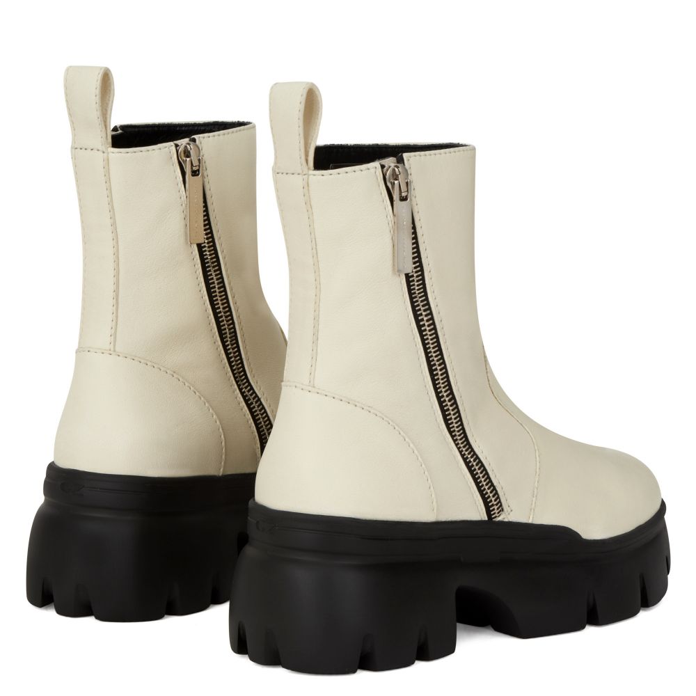 APOCALYPSE ZIP - White - Boots