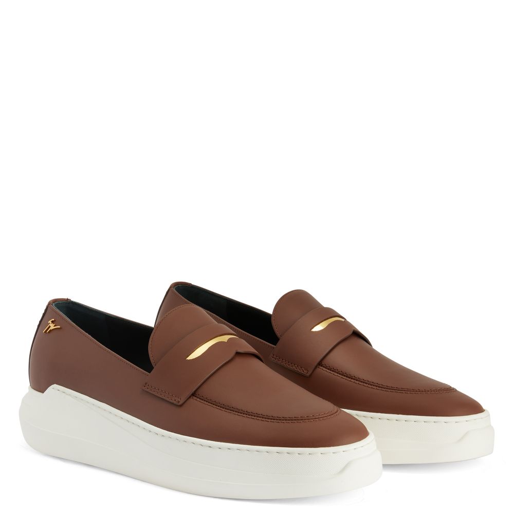 THE NEW CONLEY - Brown - Loafers