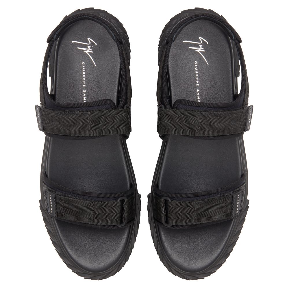 BLABBER GUMMY - Black - Sandals