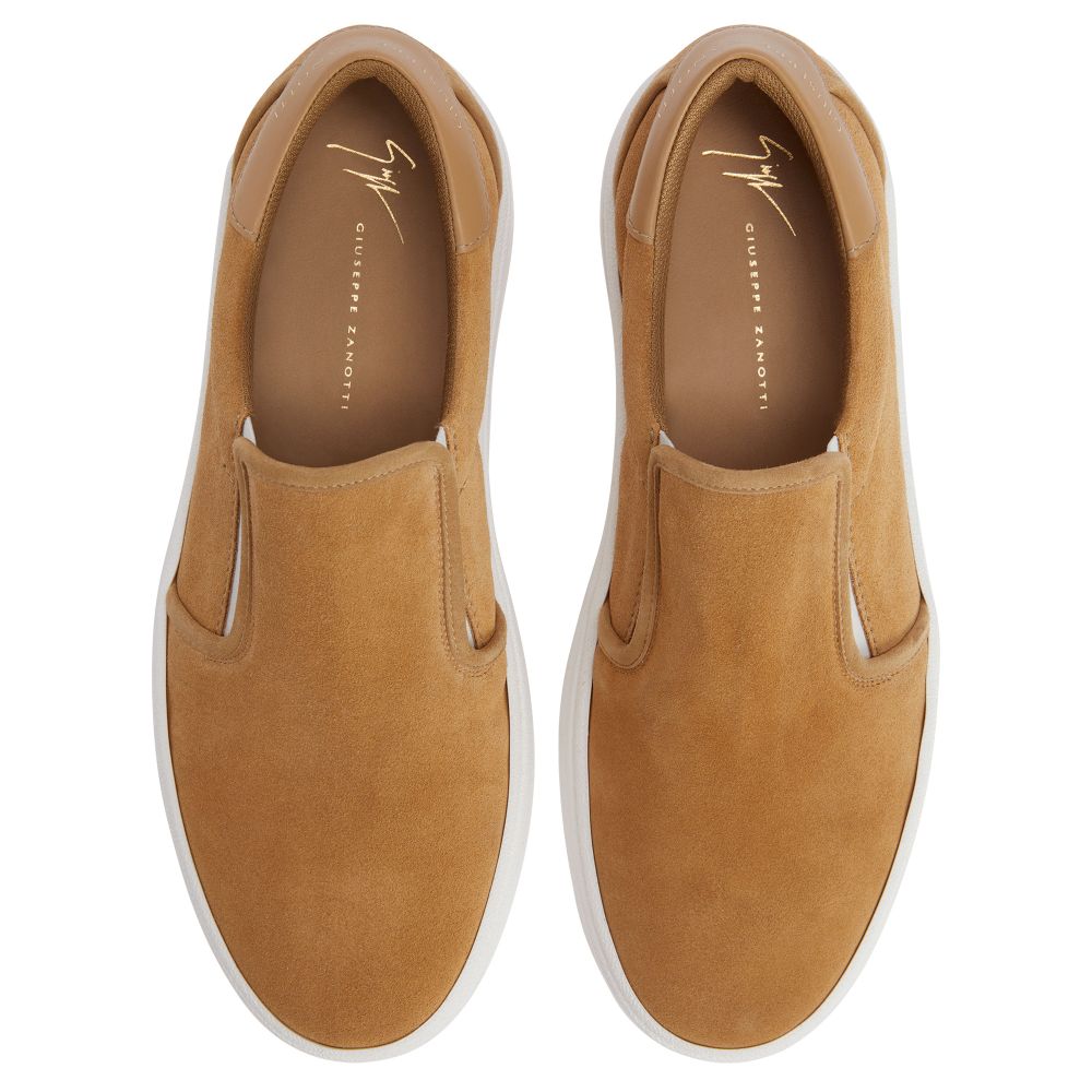 GZ94 - Marrone - Slip-on