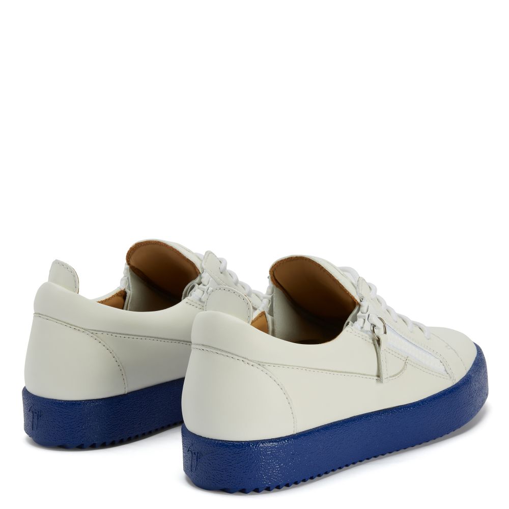 NICKI - White - Low-top sneakers
