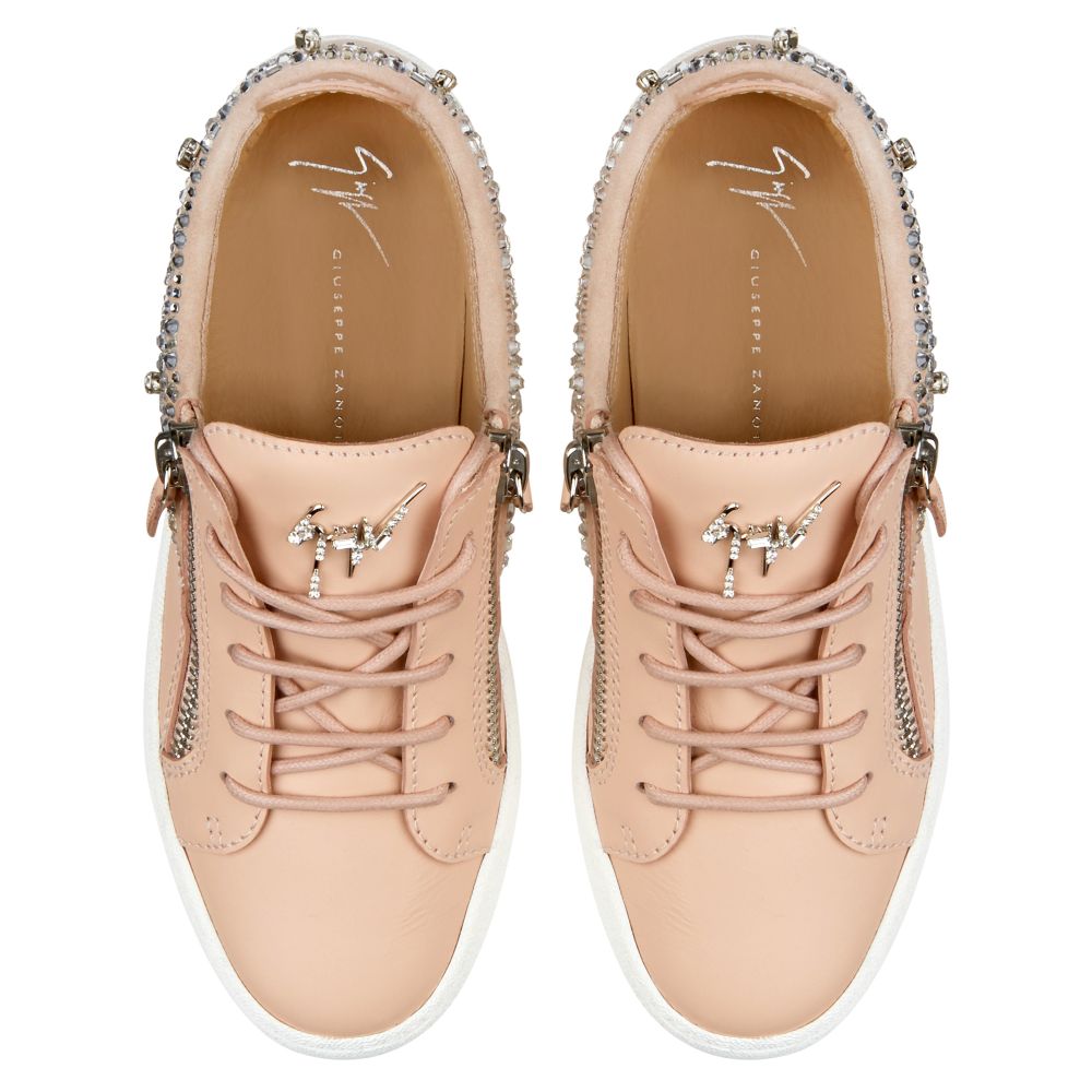 GAIL - Pink - Low top sneakers