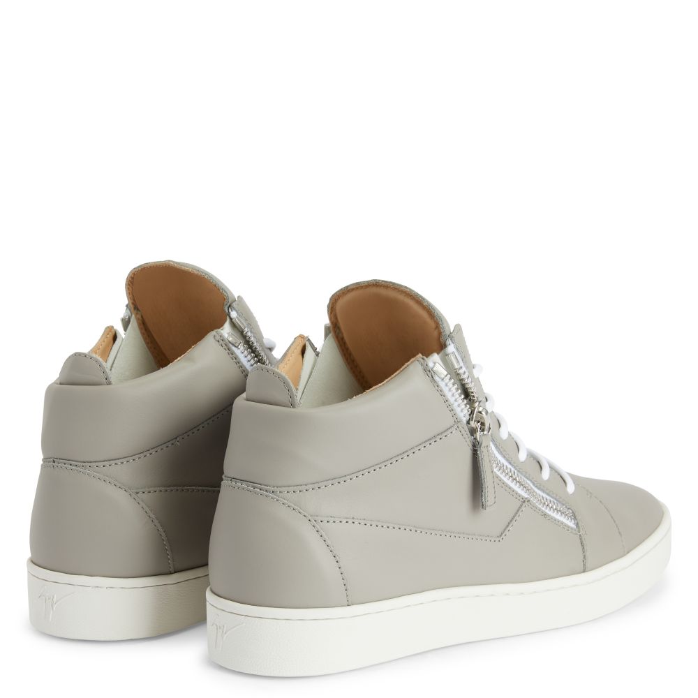 KRISS - Grey - Low-top sneakers