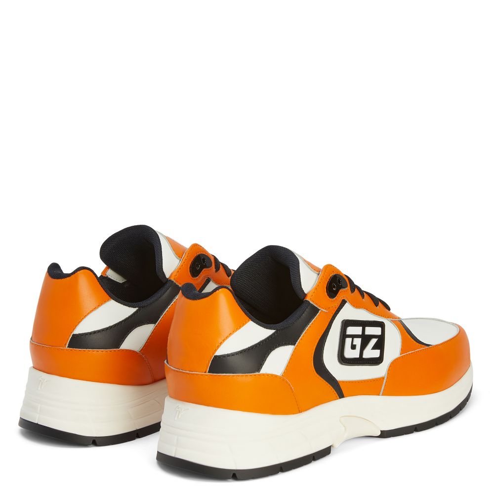 GZ RUNNER - Orange - Low-top sneakers