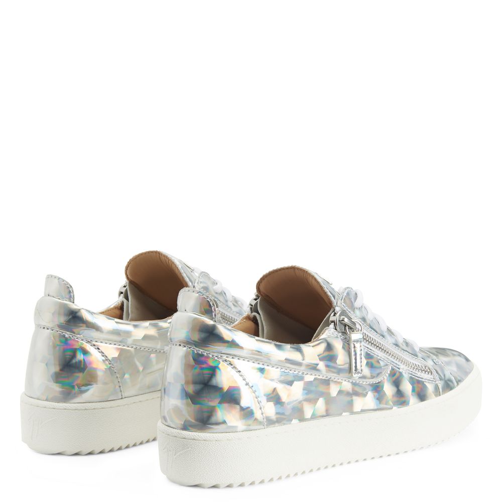 FRANKIE - Silver - Low-top sneakers