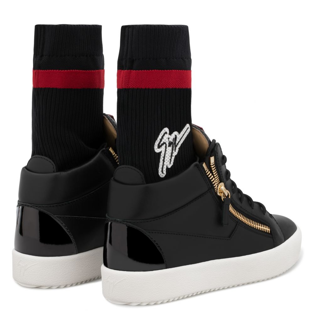 KRISS PLUS - Black - Mid top sneakers