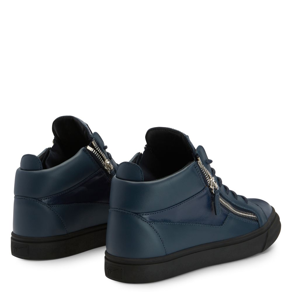 KRISS - Blue - Low-top sneakers