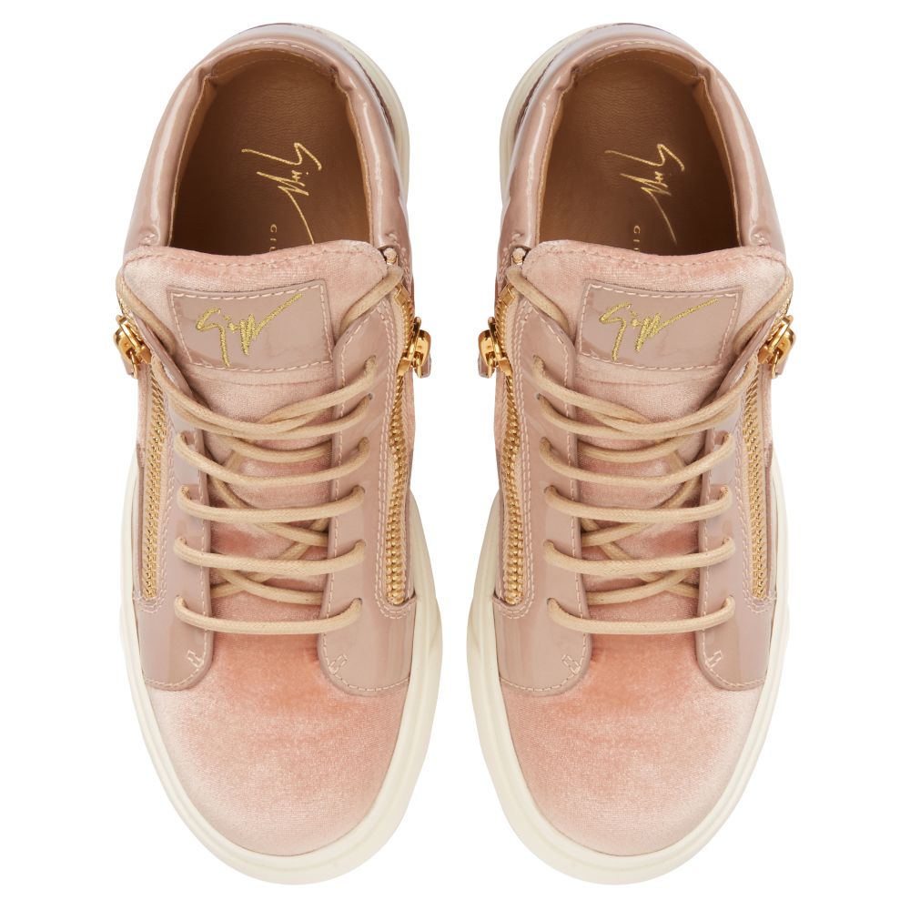 KRISS - Pink - Low top sneakers