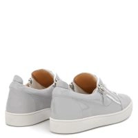 GIUSEPPE ZANOTTI::パーカー:XS[RESALE] Giuseppe Zanotti | Shoes | Authentic Giuseppe Zanotti